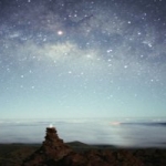 Allez dehors la nuit venue et regardez le ciel. Chaque étoile que vous pouvez voir est un réacteur à fusion. Les scientifiques aimeraient bien domestiques cette puissance pour propulser les vaisseaux spatiaux du futur et produire l’énergie des colonies lointaines.