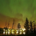 Brillantes aurores finlandaises capturées le 7 septembre 2002