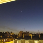 Vénus (en haut) et Jupiter dans le ciel de Vincennes le 21 mars 2012 un peu avant 20h