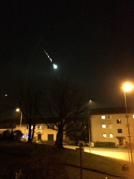 Photographie du bolide du 15 mars 2015 par un journaliste suisse à Bassersdorf