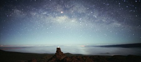 Allez dehors la nuit venue et regardez le ciel. Chaque étoile que vous pouvez voir est un réacteur à fusion. Les scientifiques aimeraient bien domestiques cette puissance pour propulser les vaisseaux spatiaux du futur et produire l’énergie des colonies lointaines.