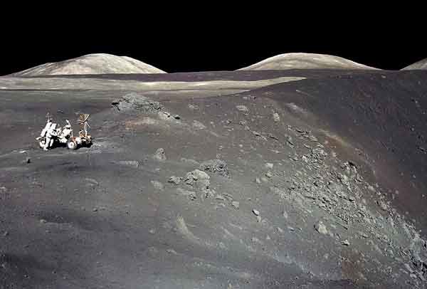 Les abords immédiats du cratère Shorty, à proximité du site d’atterrissage de la dernière mission habitée sur la Lune à ce jour, Apollo 17 (décembre 1972)