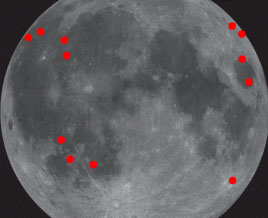 Chaque point rouge indique le point de chute d\'une météorite sur la Lune depuis novembre 2005