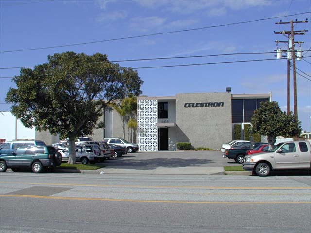 La firme Celestron basée à Torrance en Californie vient d\'être rachetée par les dirigeants de Celestron.