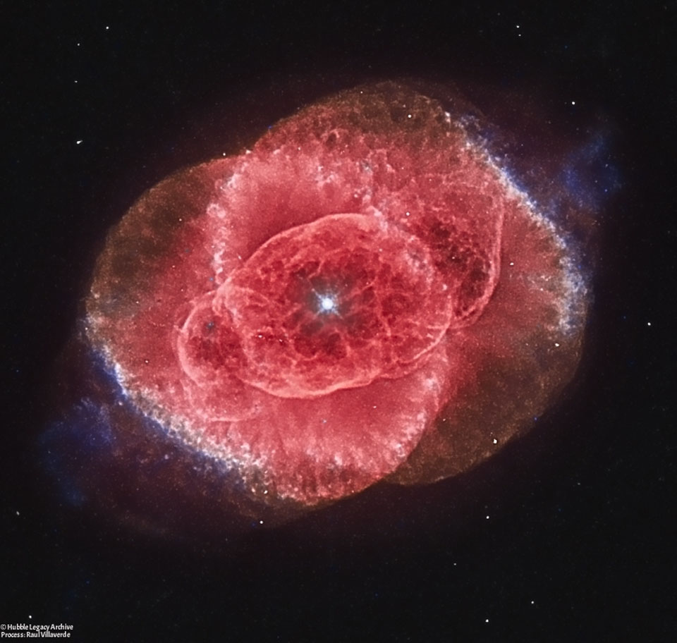 À trois mille années-lumière de nous, une étoile mourante projette des coquilles de gaz incandescent, formant la célèbre nébuleuse de l\'oeil de chat.